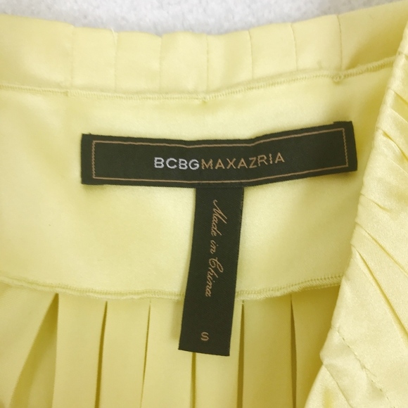 BCBG butter yellow satin sleeveless top small vtg Y2K - Picture 6 of 6